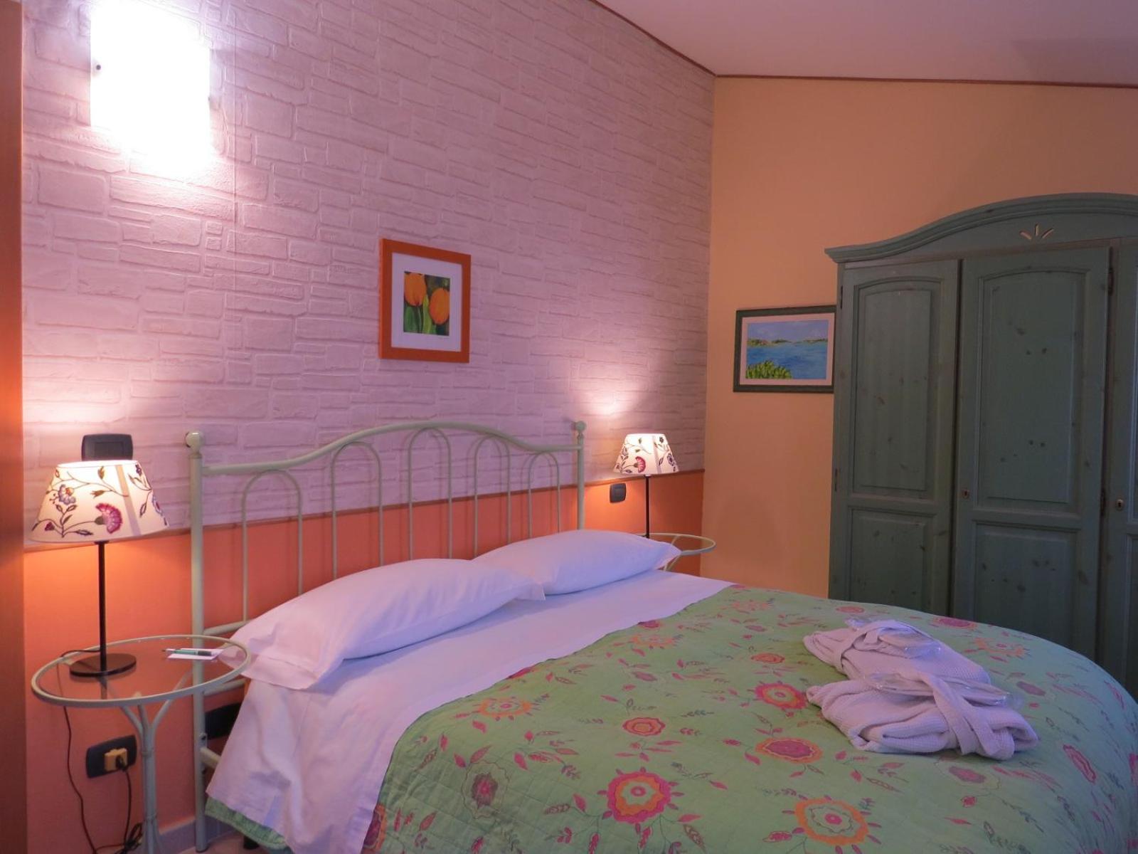 B&B Dei Doria & Suite Dolceacqua Eksteriør billede